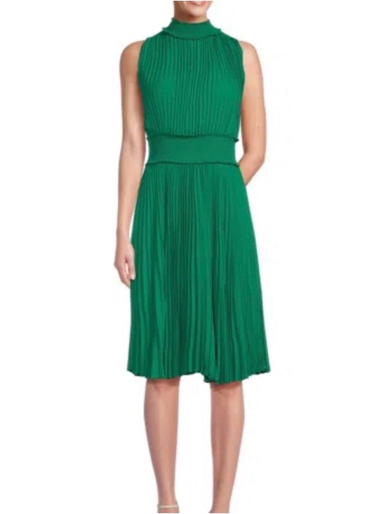 Nanette Lepore Dresses & Skirts - Nanette Lepore Emerald Green Pleated Midi Dress